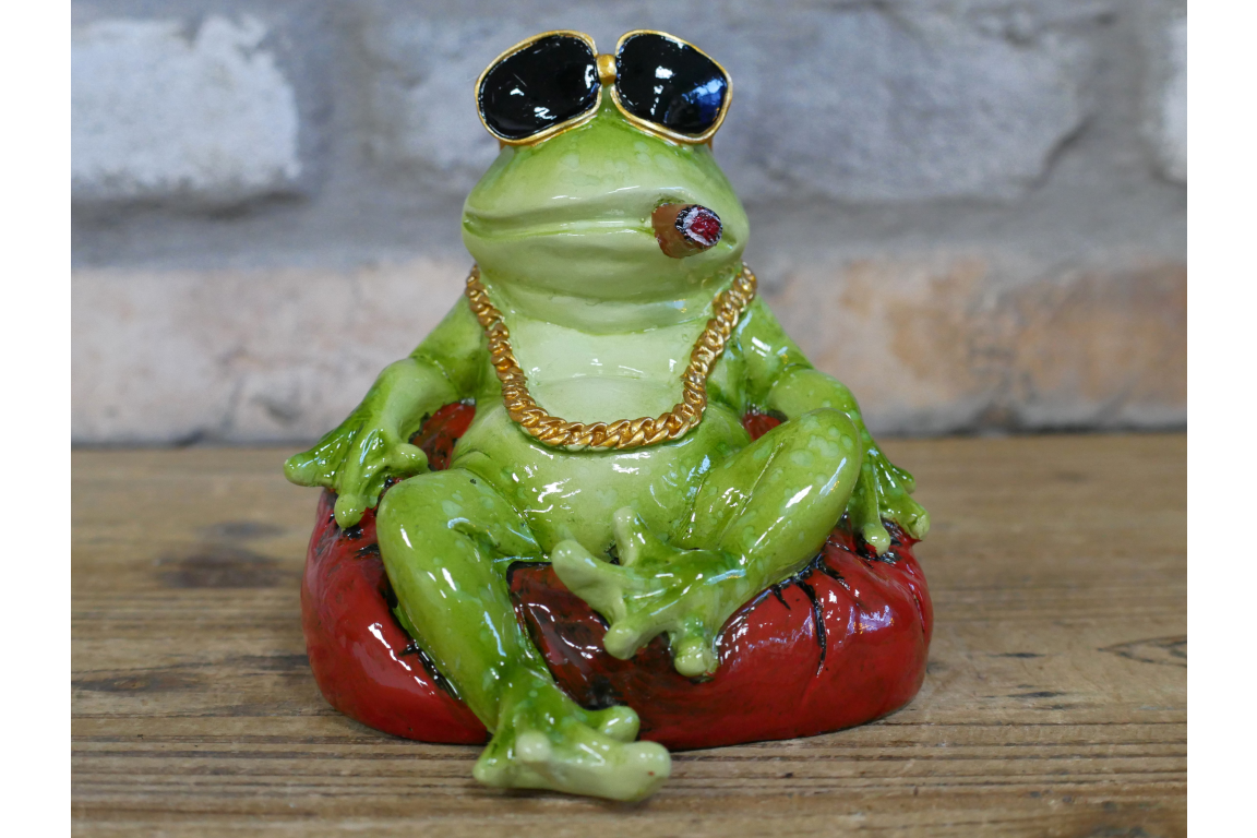 Cool Green Frog with Sunglasses Resin Ornament Smoking Toad Figurine
