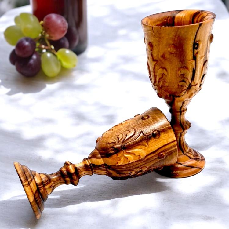 A beautiful 3 D wine cup