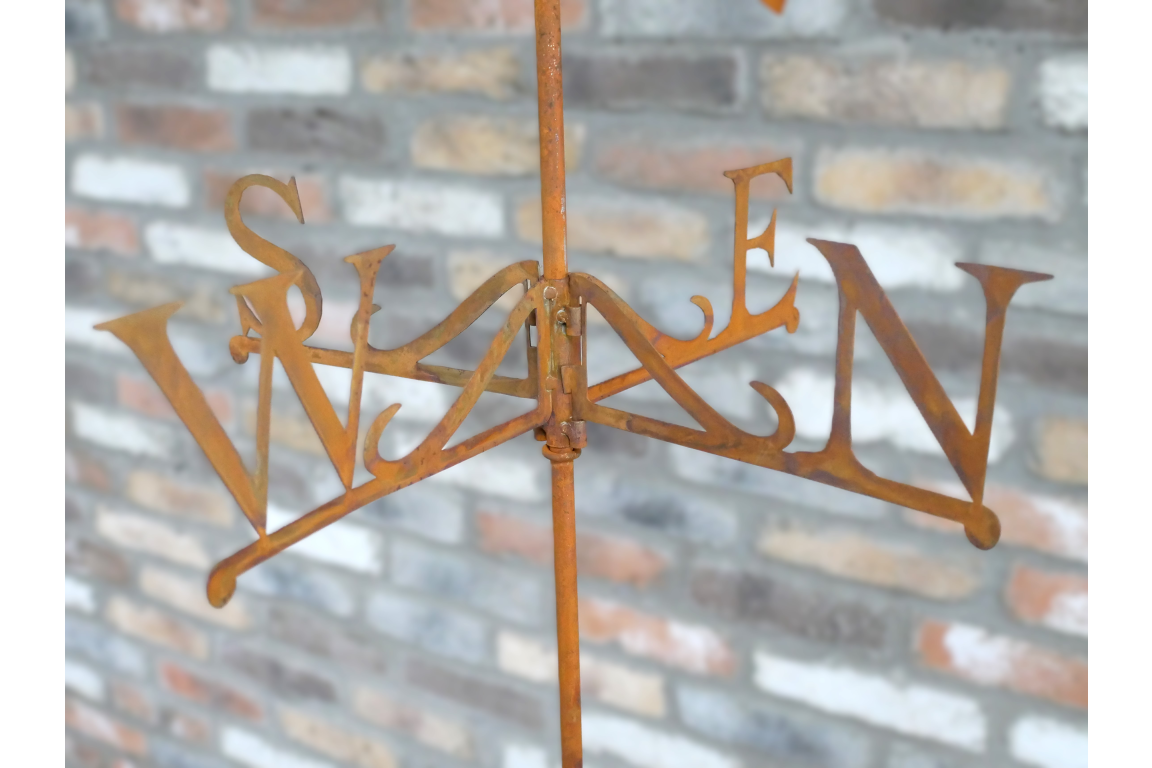 Rusty Squirrel Stake