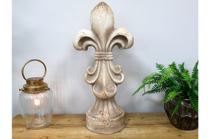 Fleur-De-Lis
