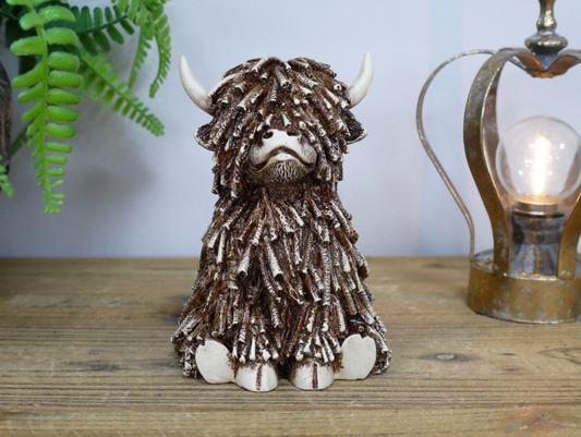 Sitting Highland Cow - Small
