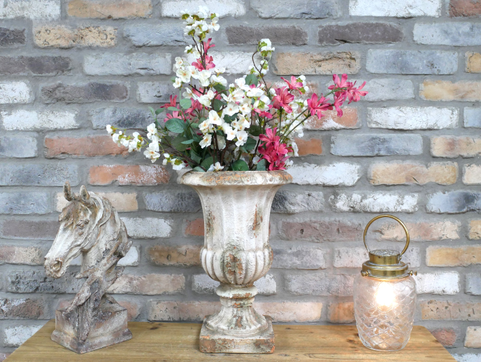 Urn