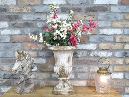 Urn