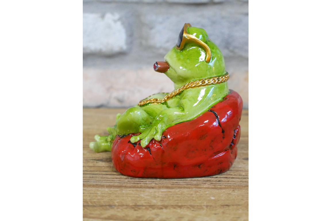 Cool Green Frog with Sunglasses Resin Ornament Smoking Toad Figurine