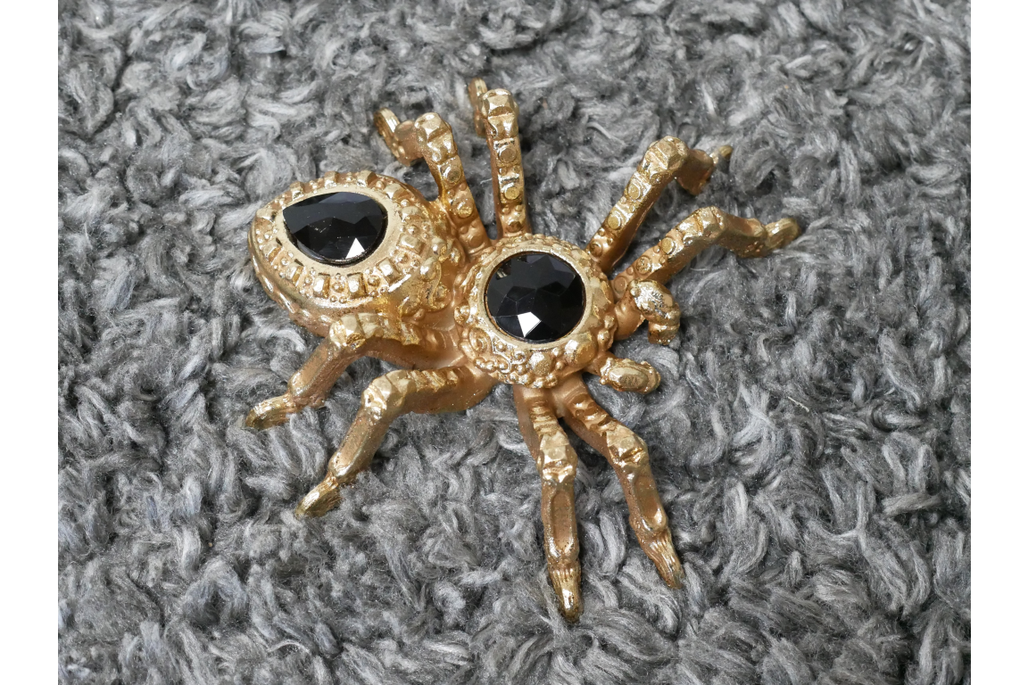 Gold Spider Resin Ornament Jewel Gem Halloween Tarantula Figurine