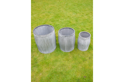Set of 3 round Tubs