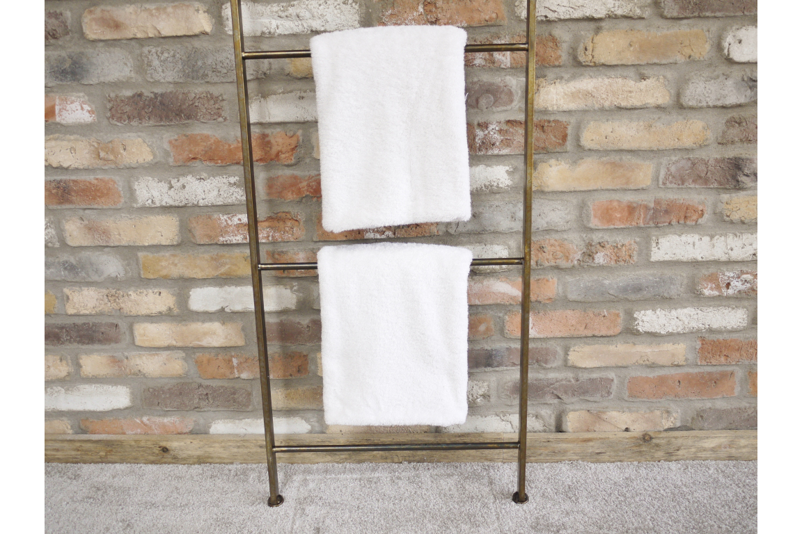 Mirror Stand
