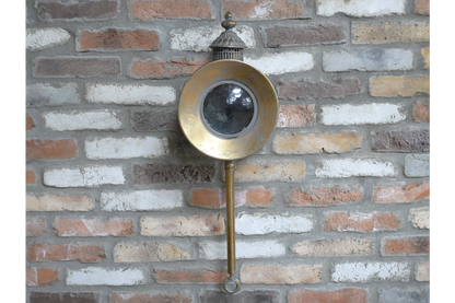 Traditional Style Wall Lantern