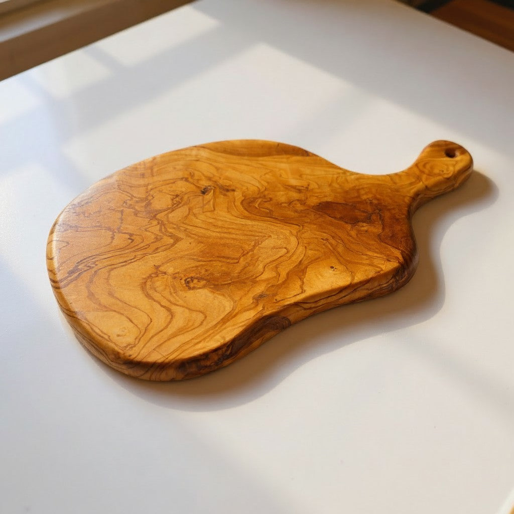 Handmade Olive Wood Round Freeform Charcuterie Board with Handle | Large Live Edge Cheese & Antipasti Serving Board | Bold Natural Grain | 33–46 cm