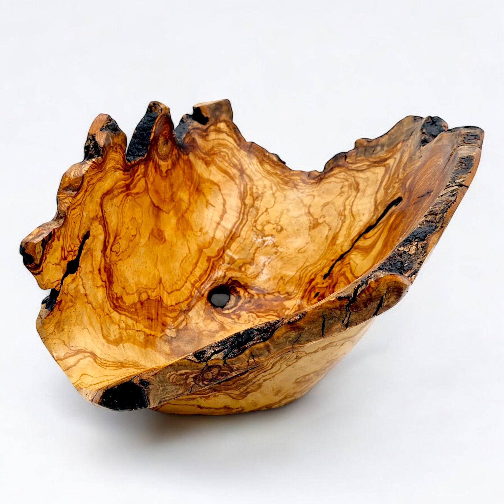 Rustic master piece olive wood fruit bowl , original centrepieces